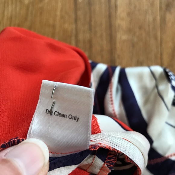 Bold Pattern Silk Blouse Tank Top - Picture 7 of 7